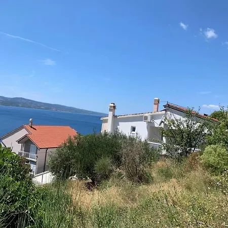 Lägenhet 4 With Pool And Amazing Sea View