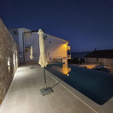 4 With Pool And Amazing Sea View Lägenhet
